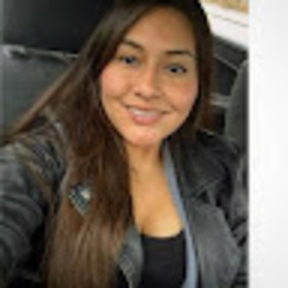 Meet your Posher, Nikaela